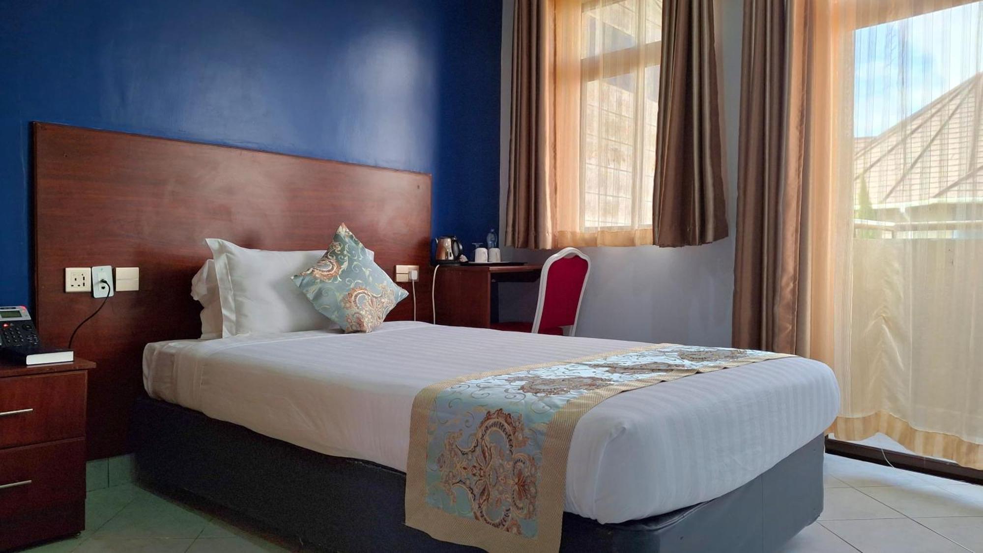 Naro Moru Jaqanaz Resort מראה חיצוני תמונה