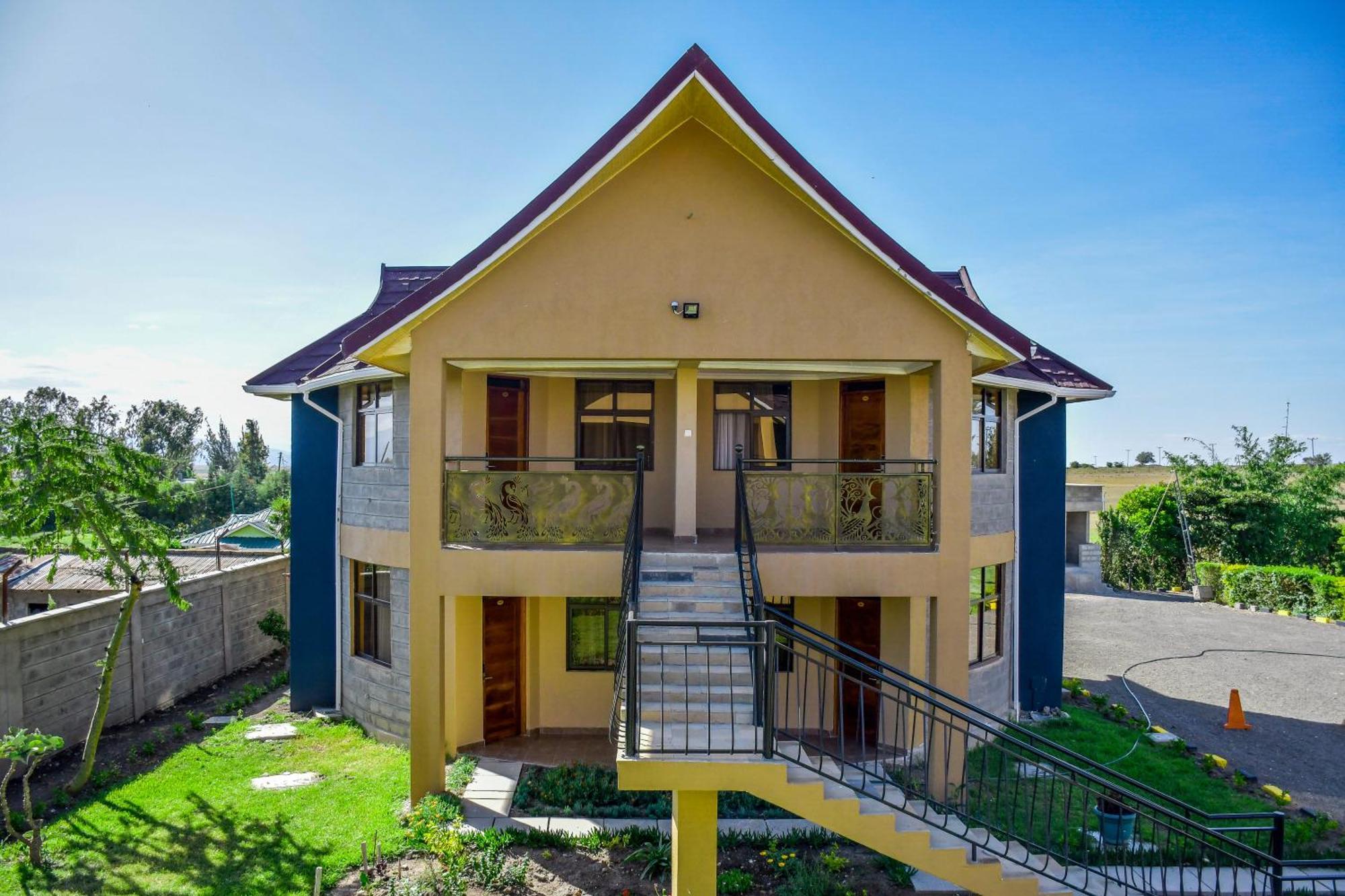 Naro Moru Jaqanaz Resort מראה חיצוני תמונה